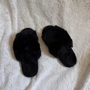 Cozy Black Faux Fur Slippers
